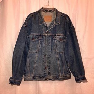 Vintage Levi’s XL Denim Trucker Jacket Unisex
